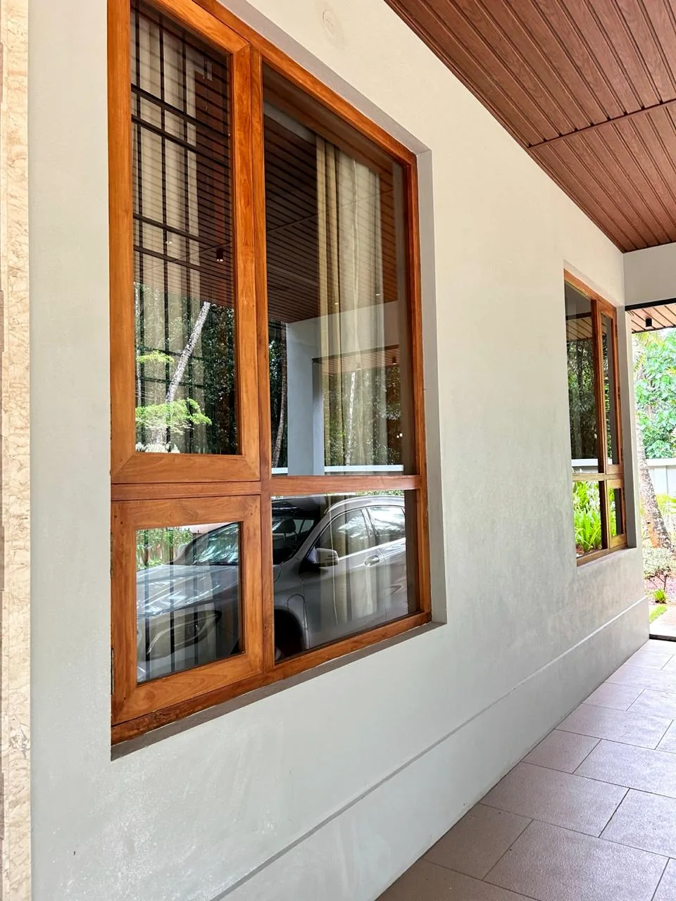 Villa Windows